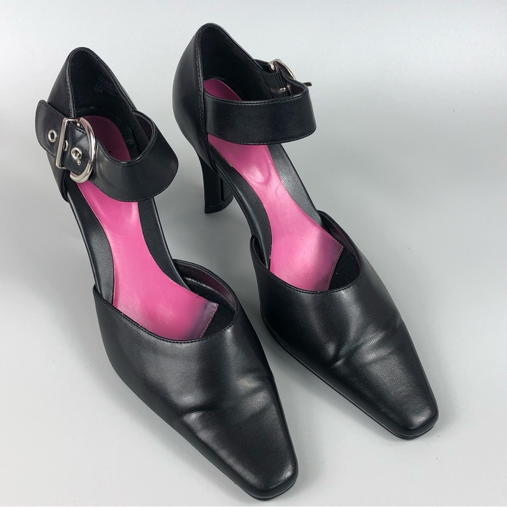 OK Destiny Women’s Heels with Buckle Size 9M